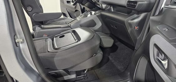 Peugeot Rifter RIFTER M BLUEHDI 130 S&S BVA8 5PL ALLURE N1 gris artense