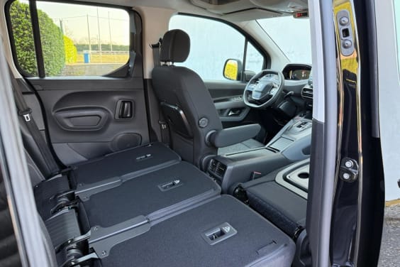 Peugeot Rifter STANDARD N1 1.5 BLUEHDI 130 ALLURE EAT8 Kiama Blue