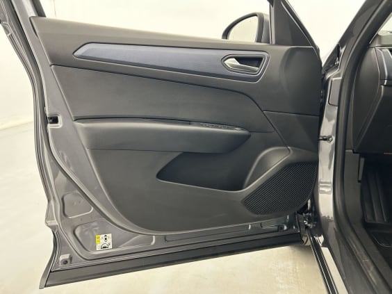 Renault Arkana mild hybrid 140 EDC FAP - 22 Evolution Gris