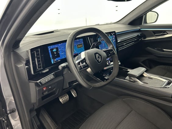 Renault Austral E-Tech hybrid 200 Iconic esprit Alpine Gris