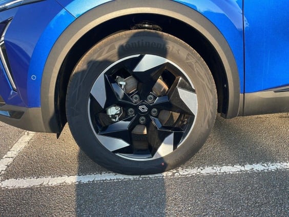 Renault CAPTUR Captur E-Tech full hybrid 145 ch Techno Bleu Iron Metal Toit Noir