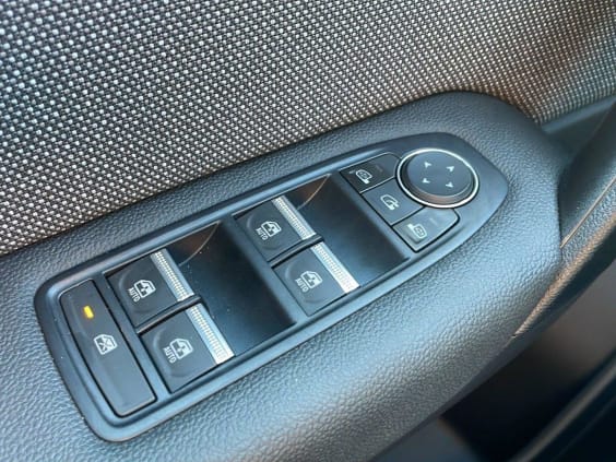 Renault CAPTUR Captur E-Tech full hybrid 145 ch Techno Blanc Nacre Metal Toit Beige