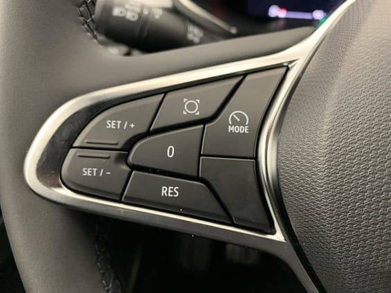 Renault CAPTUR E-Tech full hybrid 160 ch Evolution Blanc Nacré / Toit Noir Étoilé