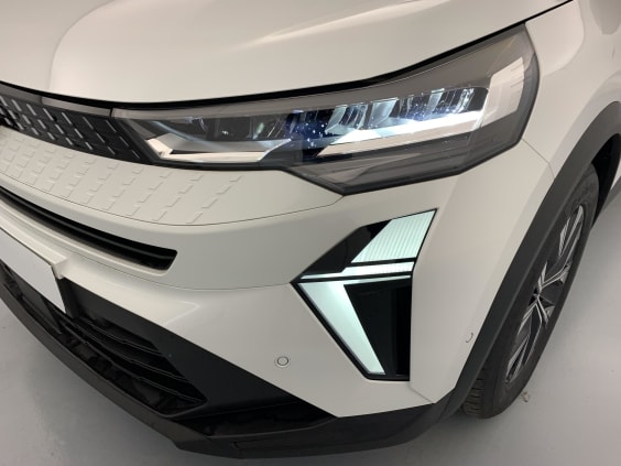 Renault CAPTUR E-Tech full hybrid 160 ch Evolution Blanc Nacré / Toit Noir Étoilé