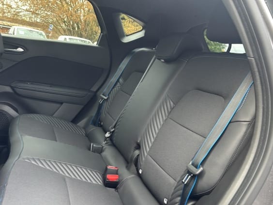 Renault CAPTUR II 1.8 e-tech full hybrid 160 esprit alpine Gris Cassiopee T/Noi