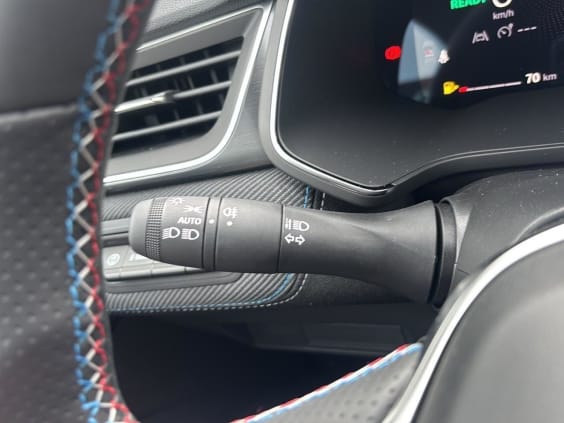 Renault CAPTUR II 1.8 e-tech full hybrid 160 esprit alpine Gris Cassiopee T/Noi