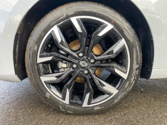 Renault CLIO V 1.0 tce 90 techno Gris Rafale