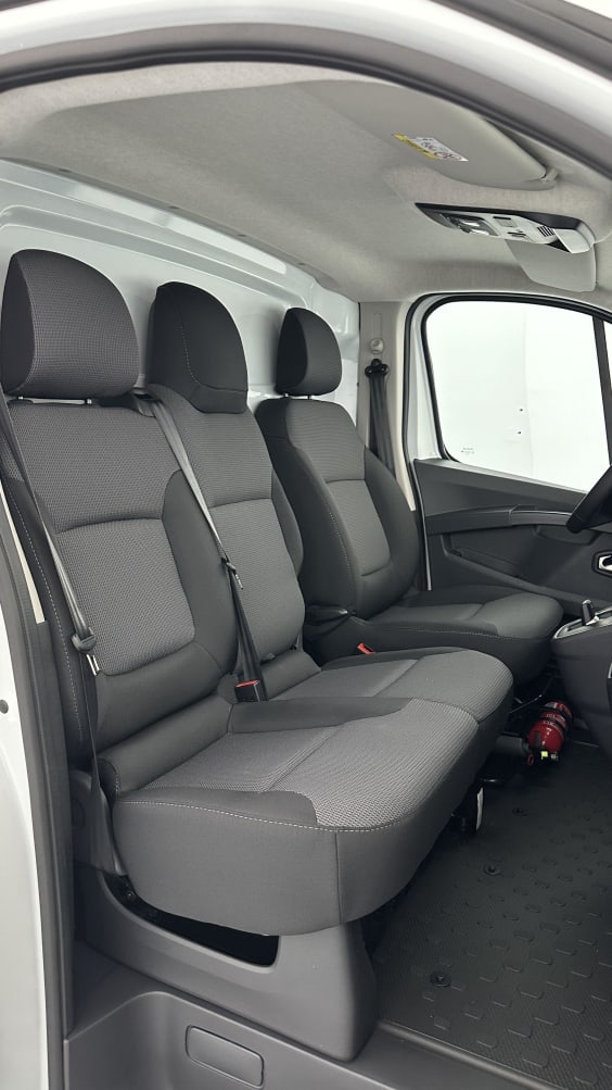 Renault Trafic TRAFIC L2H1 3000 2.0 dCi 150ch Advance EDC Blanc Glacier