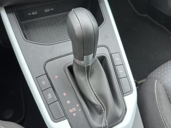 Seat Arona 1.0 tsi 115 copa dsg7 Noir Minuit