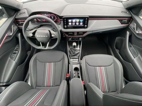 Skoda Kamiq 1.0 tsi evo 2 116 monte carlo dsg7 Blanc Nacre