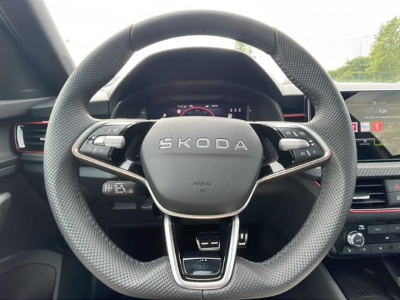 Skoda Kamiq 1.0 tsi evo 2 116 monte carlo dsg7 Gris Graphite