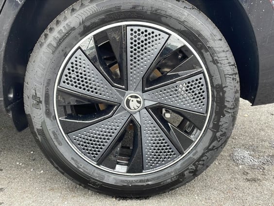Skoda Kamiq 1.0 tsi evo 2 116 monte carlo dsg7 Noir