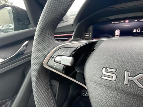 Skoda Kamiq 1.0 tsi evo 2 116 monte carlo dsg7 Noir