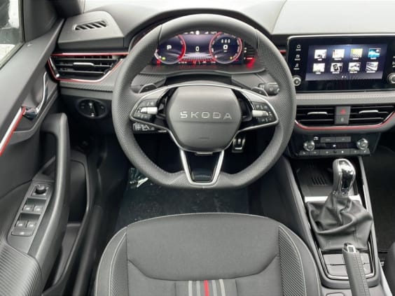 Skoda Kamiq 1.0 tsi evo 2 116 monte carlo dsg7 Blanc Nacre