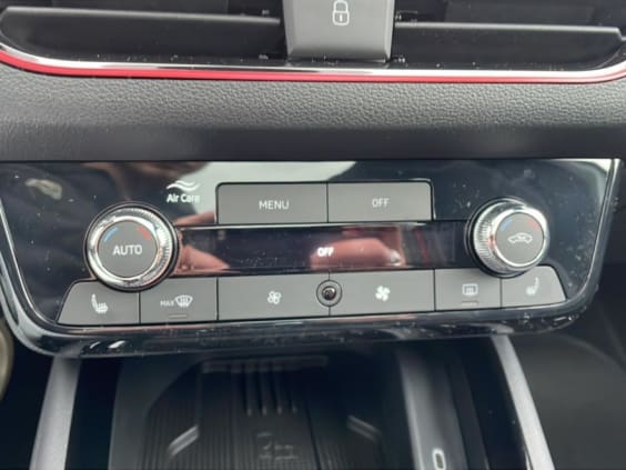 Skoda Kamiq 1.0 tsi evo 2 116 monte carlo dsg7 Blanc Nacre