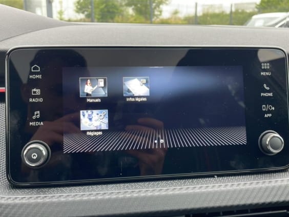 Skoda Kamiq 1.0 tsi evo 2 116 monte carlo dsg7 Blanc Nacre