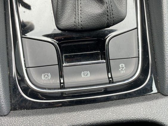 Skoda Karoq KAROQ 1.5 TSI 150CH DSG7 SELECTION Blanc Glacier