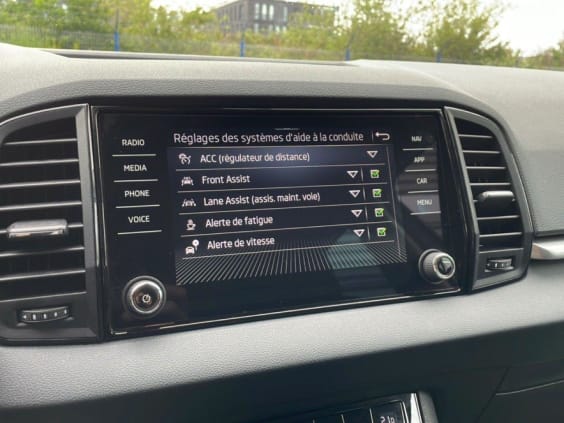 Skoda Karoq KAROQ 1.5 TSI 150CH DSG7 SELECTION Blanc Glacier