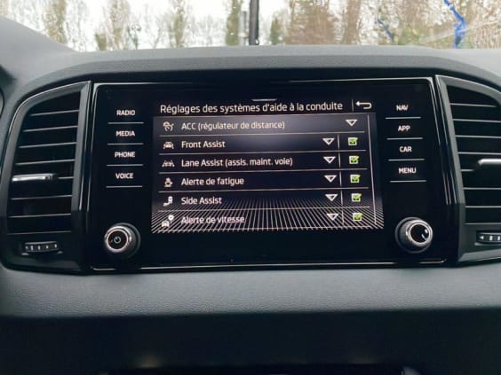 Skoda Karoq Karoq 1.5 TSI Evo 2 150 ch ACT DSG7 Sportline Gris Argent Metal