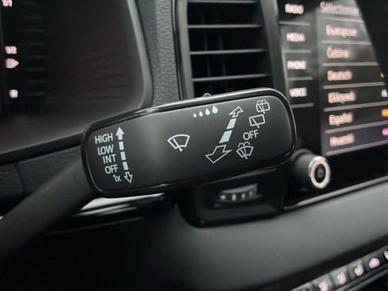 Skoda Karoq Karoq 1.5 TSI Evo 2 150 ch ACT DSG7 Sportline Gris Argent Metal