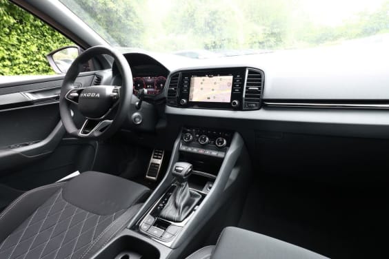 Skoda Karoq 150 DSG SPORTLINE Gris