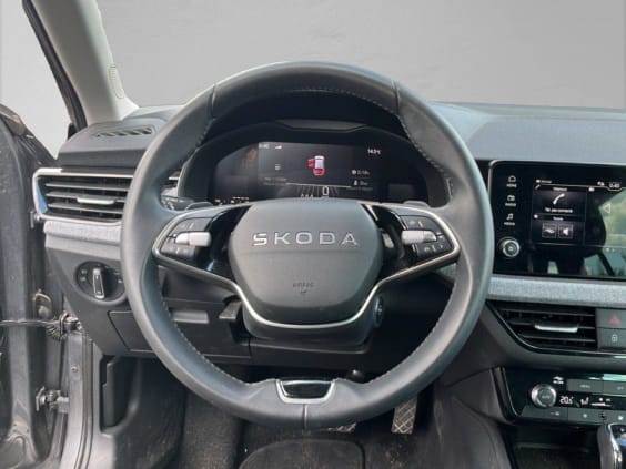 Skoda Scala SCALA 1.0 TSI 115CH BVA SELECTION Gris Graphite Metal