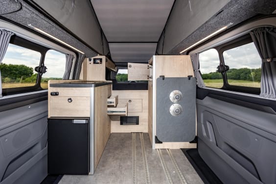 Stylevan Origin EQUINOX IV FORD TRANSIT CUSTOM - 2.0 L - 150 CV - BVM Bleu Azur 