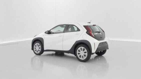 Toyota AYGO X AYGO X 1.0 VVT-i 72ch Dynamic S-CVT Pure White
