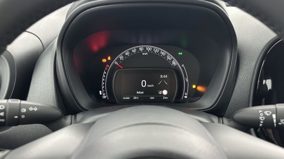 Toyota AYGO X AYGO X 1.0 VVT-i 72ch Dynamic Pure White