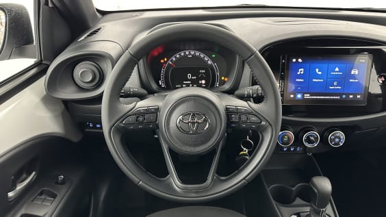 Toyota AYGO X AYGO X 1.0 VVT-i 72ch Dynamic S-CVT Pure White