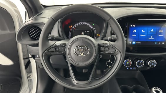 Toyota AYGO X AYGO X 1.0 VVT-i 72ch Dynamic Pure White