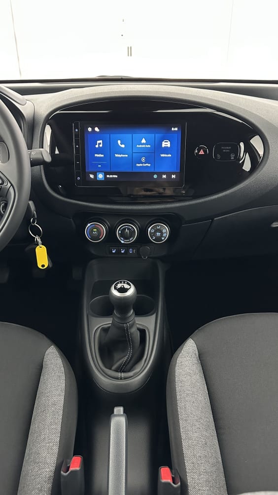 Toyota AYGO X AYGO X 1.0 VVT-i 72ch Dynamic Pure White