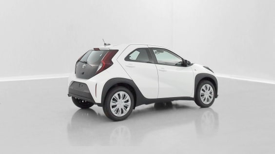 Toyota AYGO X AYGO X 1.0 VVT-i 72ch Dynamic S-CVT Pure White