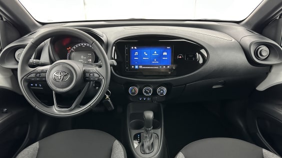 Toyota AYGO X AYGO X 1.0 VVT-i 72ch Dynamic S-CVT Pure White