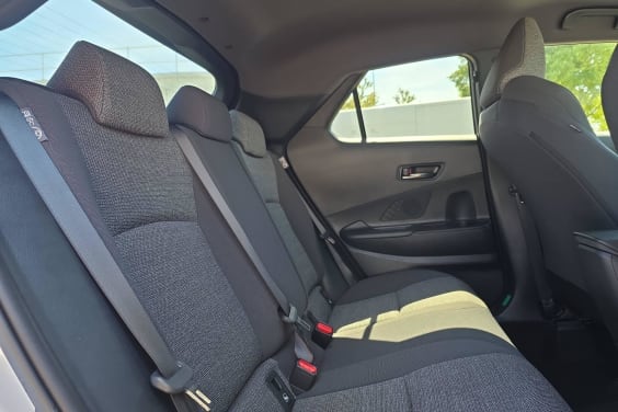 Toyota C-HR Hybride 140 Design Gris Minéral / Toit Noir