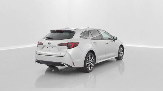 Toyota Corolla Touring Sport COROLLA TOURING SPORT 2.0 Hybride 178ch Design Gris Argent