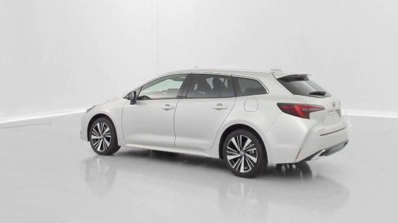 Toyota Corolla Touring Sport COROLLA TOURING SPORT 2.0 Hybride 178ch Design Gris Argent