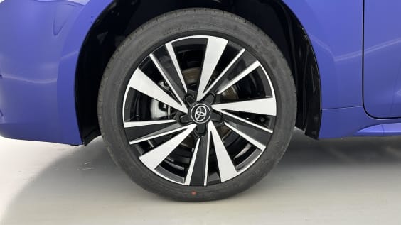 Toyota Corolla Touring Sport COROLLA TOURING SPORT 1.8 Hybride 140ch Design Bleu Genievre Metallise