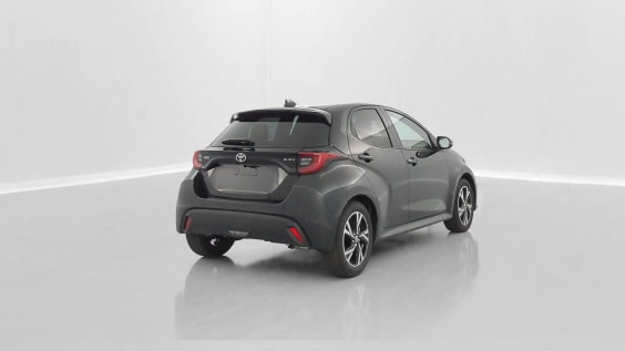 Toyota Yaris YARIS  IV Hybride 116h Design e-CVT Noir Intense Métallisé