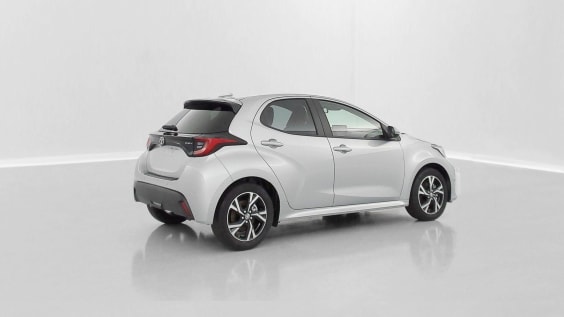 Toyota Yaris YARIS  IV Hybride 116h Design e-CVT Gris Minéral