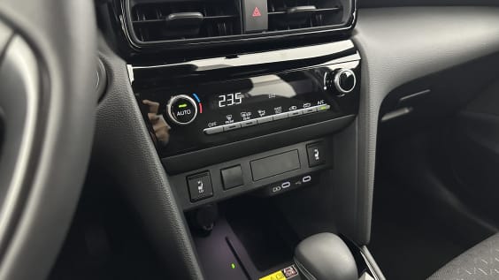 Toyota Yaris Cross Yaris cross 1.5 Hybride 130h Design e-CVT Vert Everest