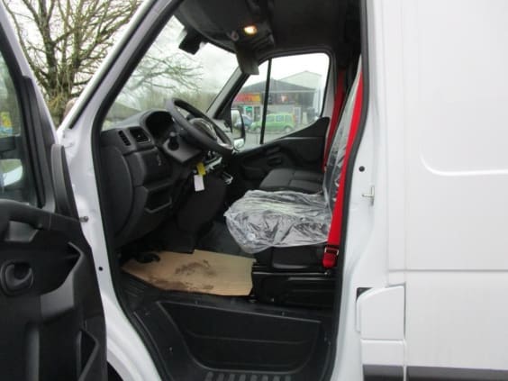 Renault Master Fourgon MASTER FGN TRAC F3500 L2H2 BLUE DCI 150 GRAND CONFORT Blanc