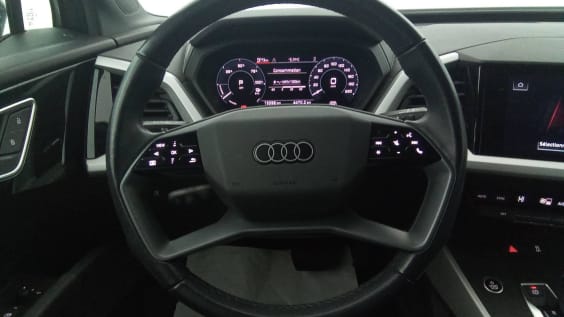 Audi Q4 E-TRON Q4 e-tron 40 204 ch 82 kWh Design Gris Typhon
