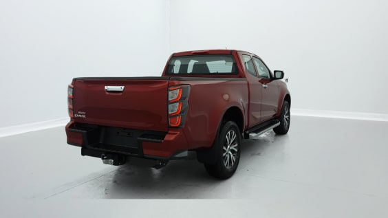 Isuzu D-MAX 1.9 4X4 SPACE CAB N60 F+  AT Red Spinel Mica