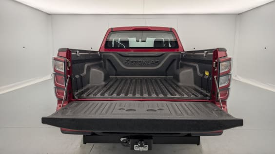 Isuzu D-MAX 1.9 4X4 SPACE CAB N60 F+  AT Red Spinel Mica