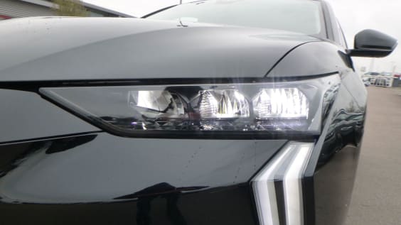 DS DS4 BlueHDi 130 EAT8 Pallas Noir Perla Nera