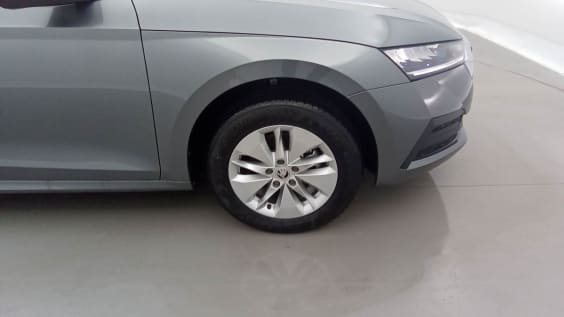 Skoda Octavia Octavia 1.0 TSI mHEV e-TEC 110 ch DSG7 Ambition Gris Graphite