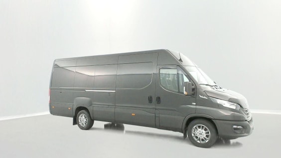 Iveco Daily Daily 35S16A8 4100 2.3 156ch 16m³ Hi-Matic Noir