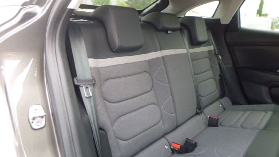 Citroën C4 PureTech 130 S&S EAT8 Feel Pack Gris Platinium