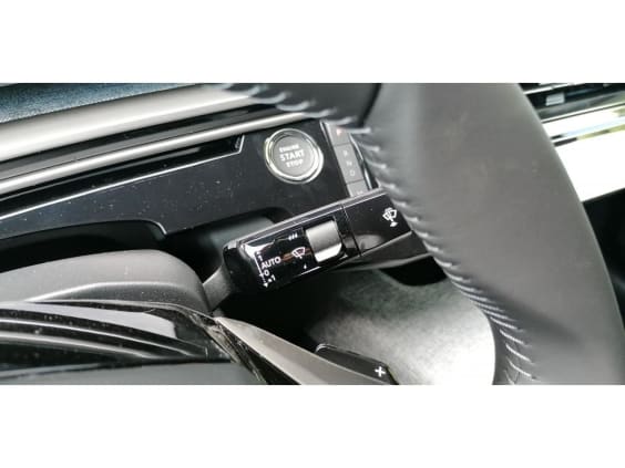 Peugeot 3008 1.2i Hybrid 145 e-DCS6  Allure Gris Artens